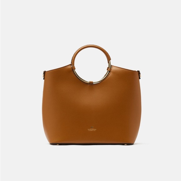 CUOIERIA Fiorenrina TOTE BAG
OblÒ Collection - Picture 2 of 13